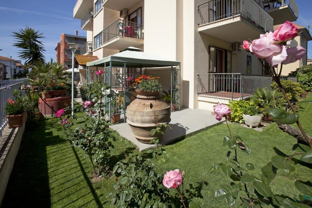 Hotel Corallo Albinia Εξωτερικό φωτογραφία