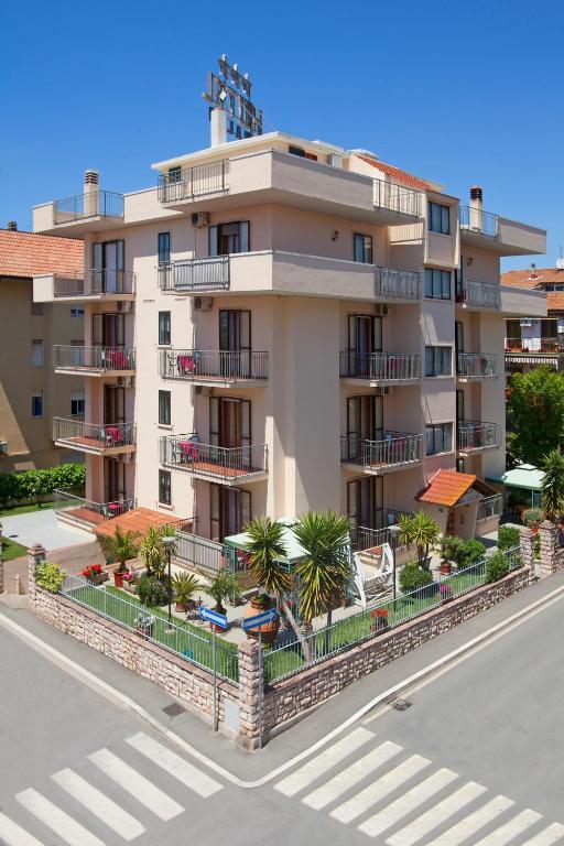 Hotel Corallo Albinia Εξωτερικό φωτογραφία